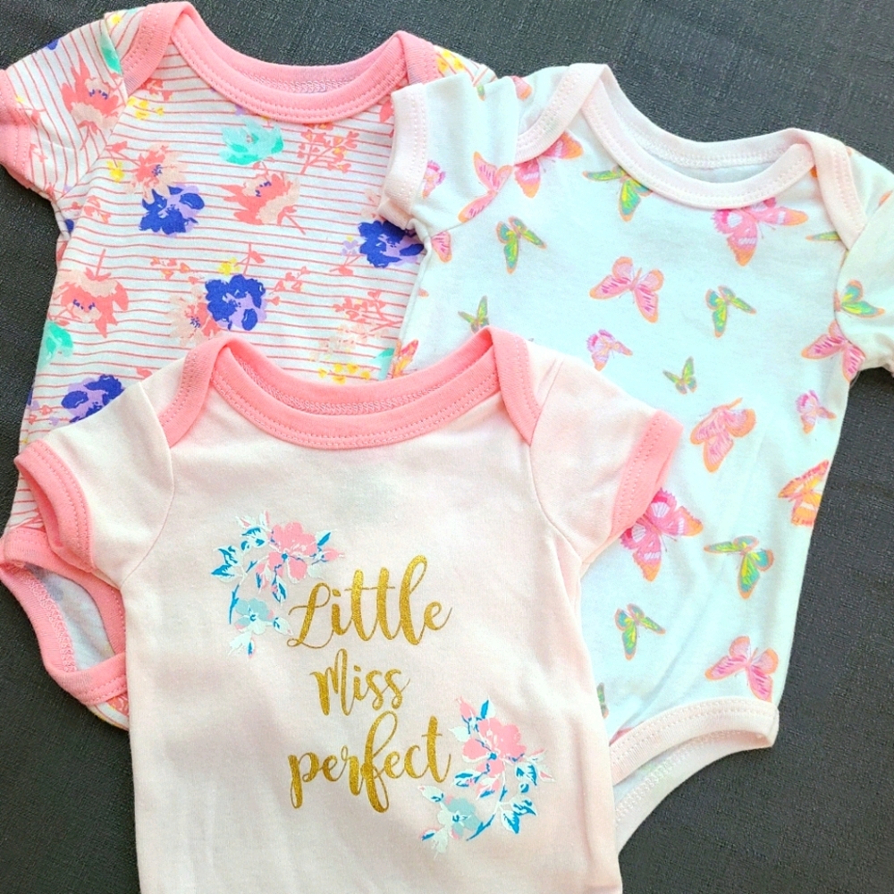 New 0-3 Months Infant Girl Onsie Bundle